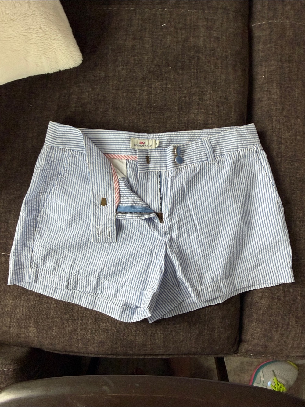 Vineyard Vines Women’s Seersucker Stripe Shorts - Light Blue Size 8